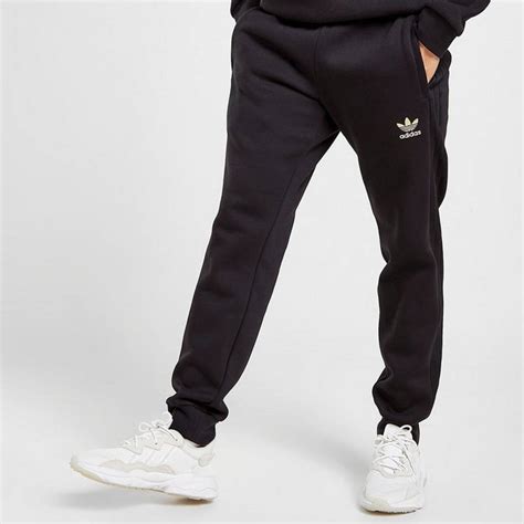 adidas originals trefoil essential joggers.